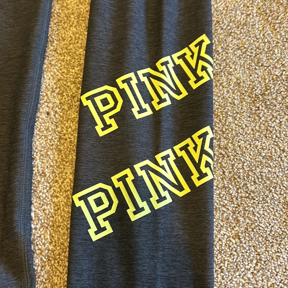 VS PINK yoga pants - Picture 2 of 6